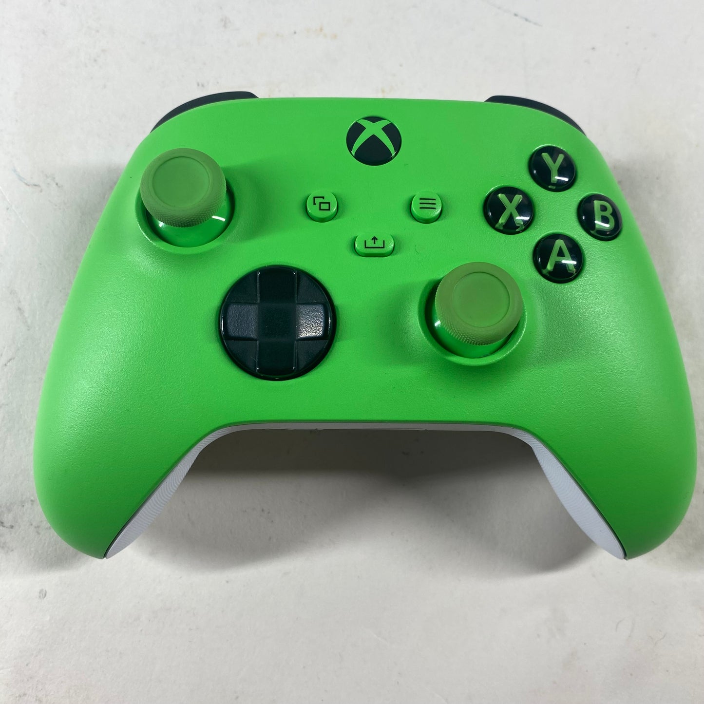 Microsoft Xbox Series X All-Digital 1TB Console Gaming System Robot White