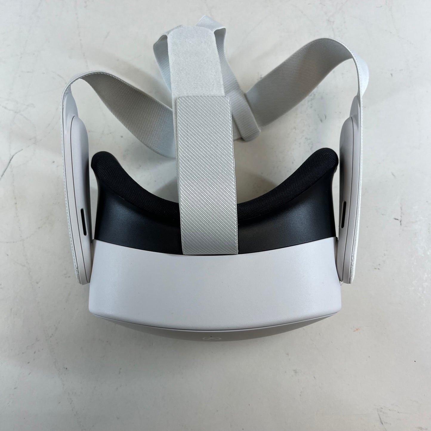 Meta Quest 3S 128GB Standalone All-in-One VR Headset KW49CM