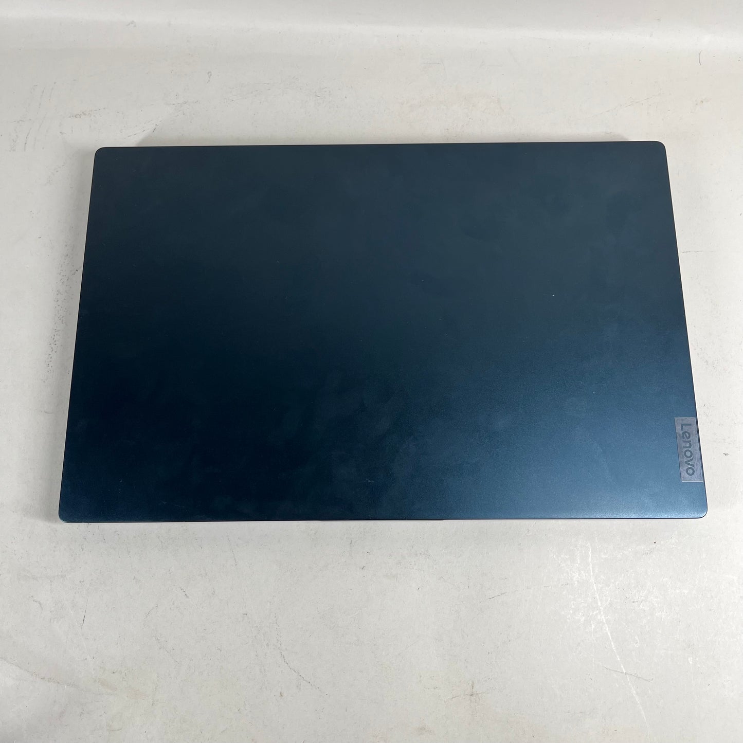 Lenovo IdeaPad 15IAL7 15.6" i7-10510U 1.7GHz 16GB RAM 1TB SSD