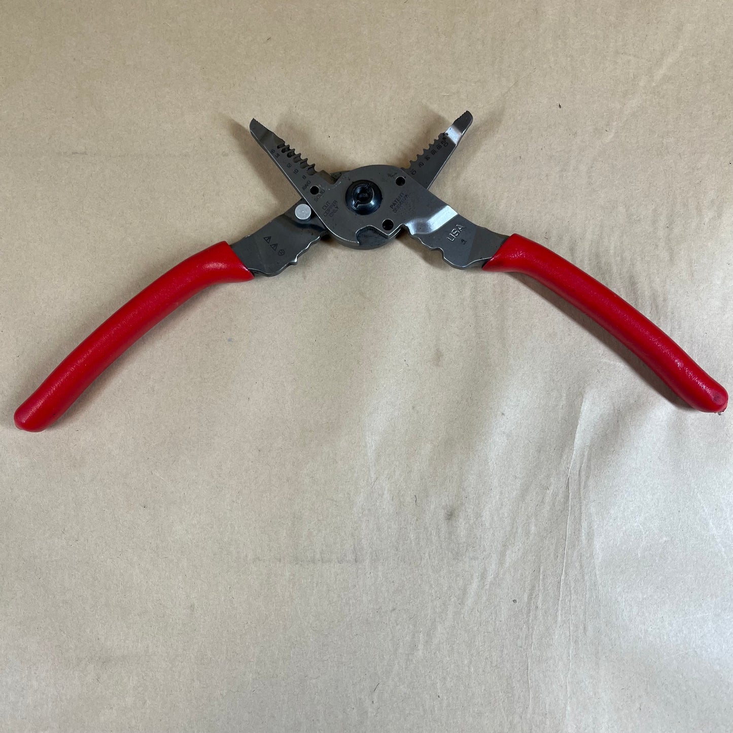 Snap-On PWCS9ACF 9" Wire Cutter Stripper Crimper Red Soft Grip