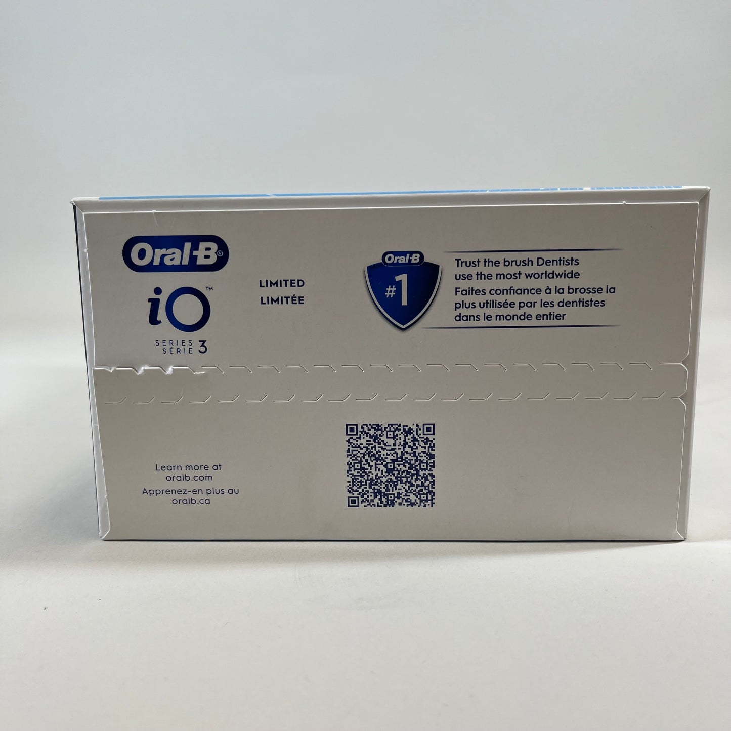 New Oral B io Series 3 Electric Toothbrush 3757