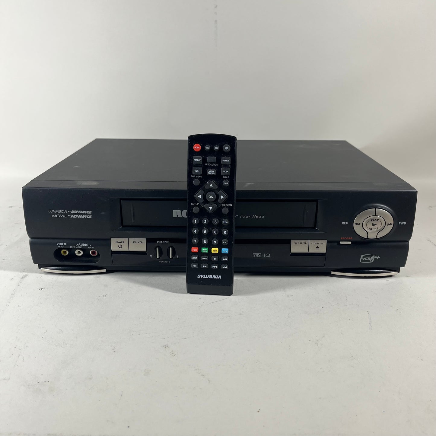 RCA VCR 97P04757-M1 With Remote