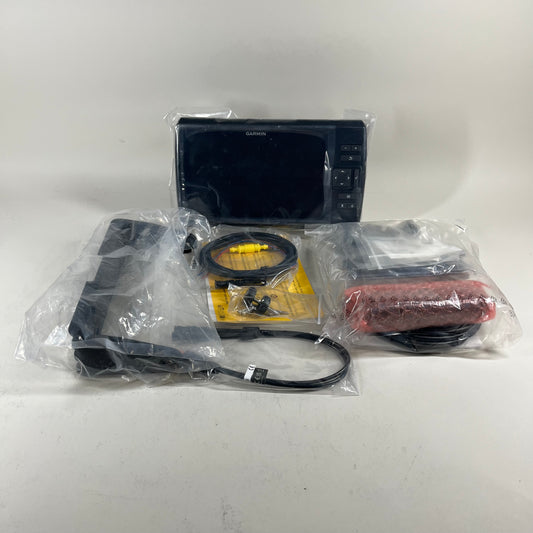 Garmin Striker Vivid 9SV Fish Tracker C03294 With ClearVu Transducer