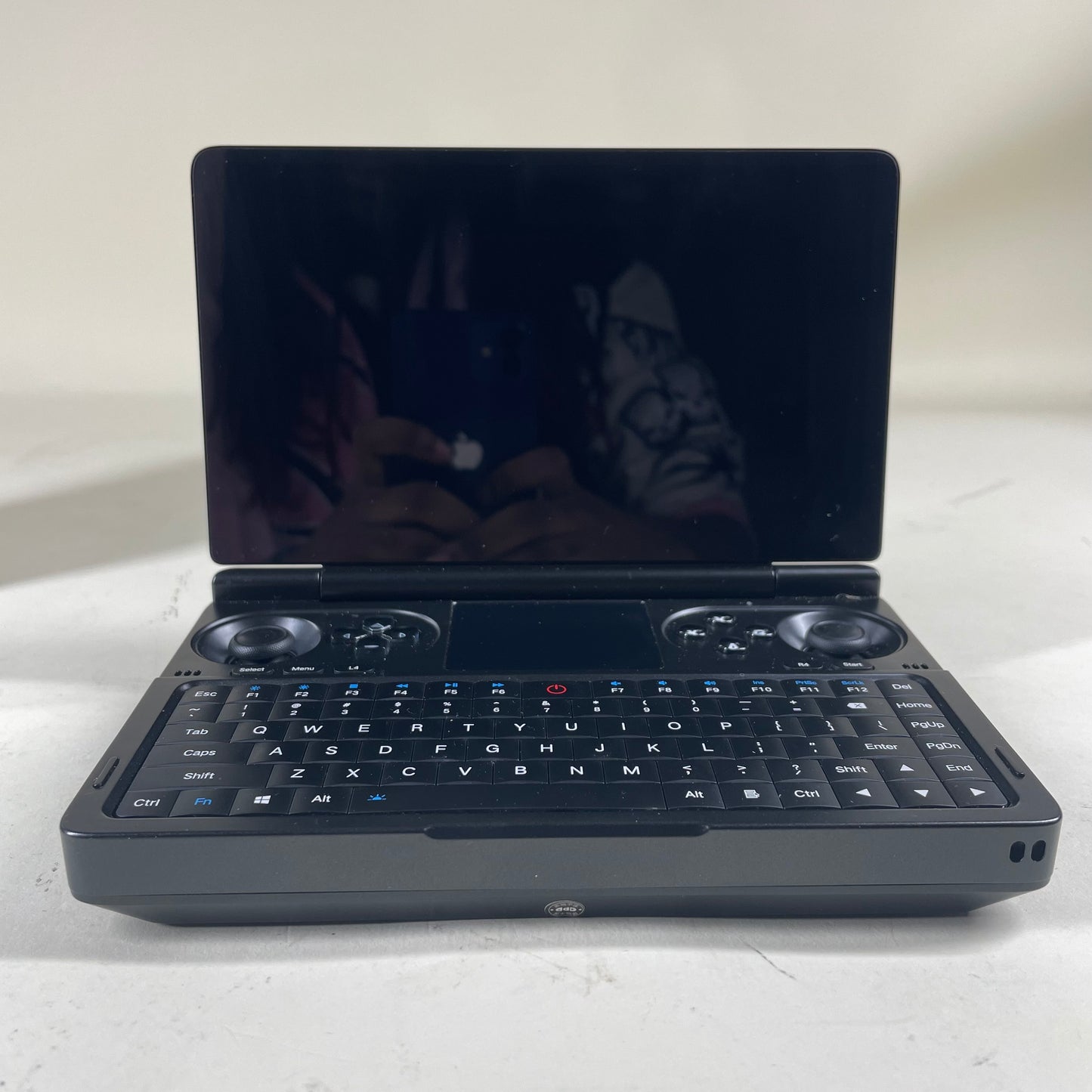 GPD Win Mini Zen 4 G1617-01 7" Ryzen 8840U 3.3GHz 32G RAM 2TB SSD Radeon 890M