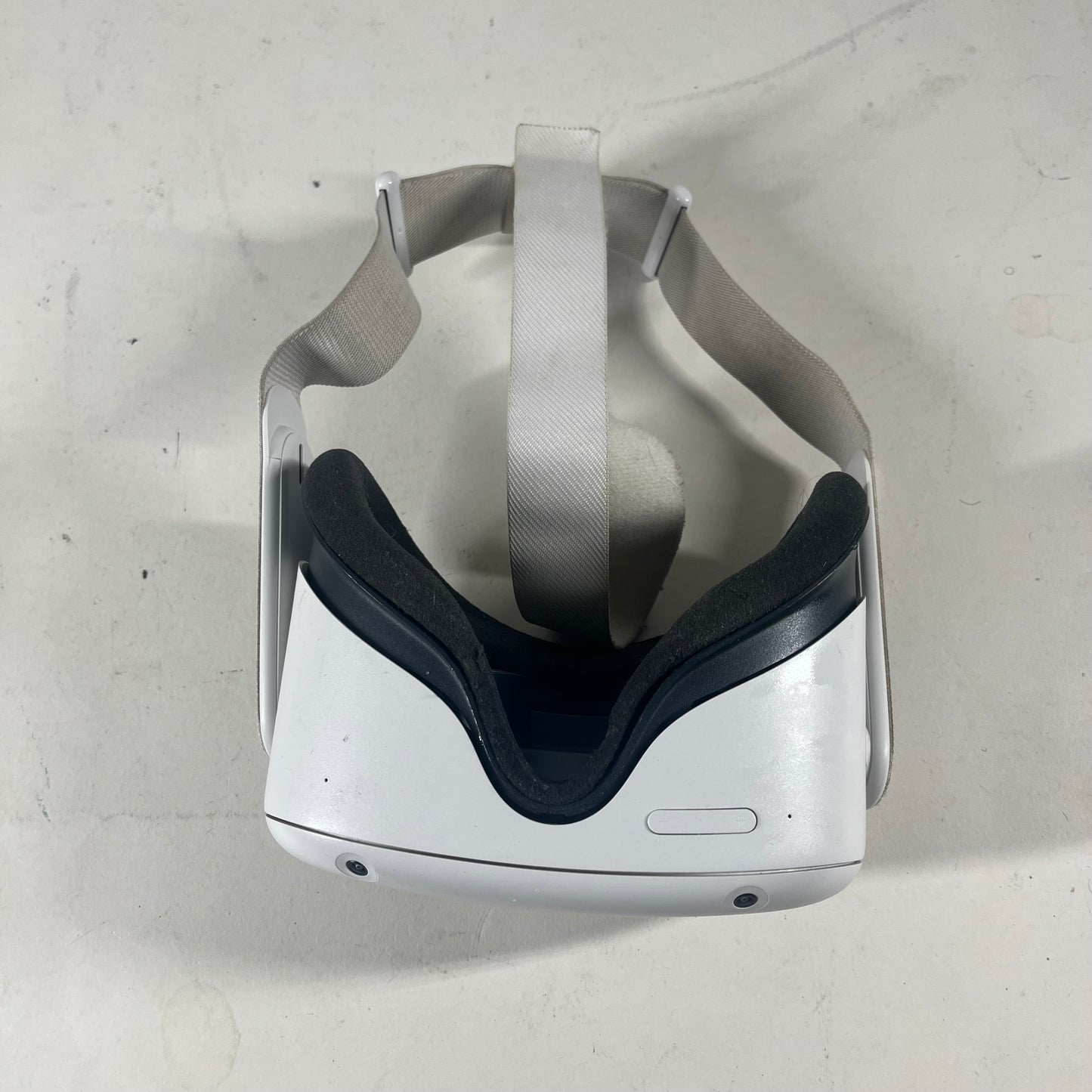 Meta Quest 2 128GB Standalone All-in-One VR Headset KW49CM