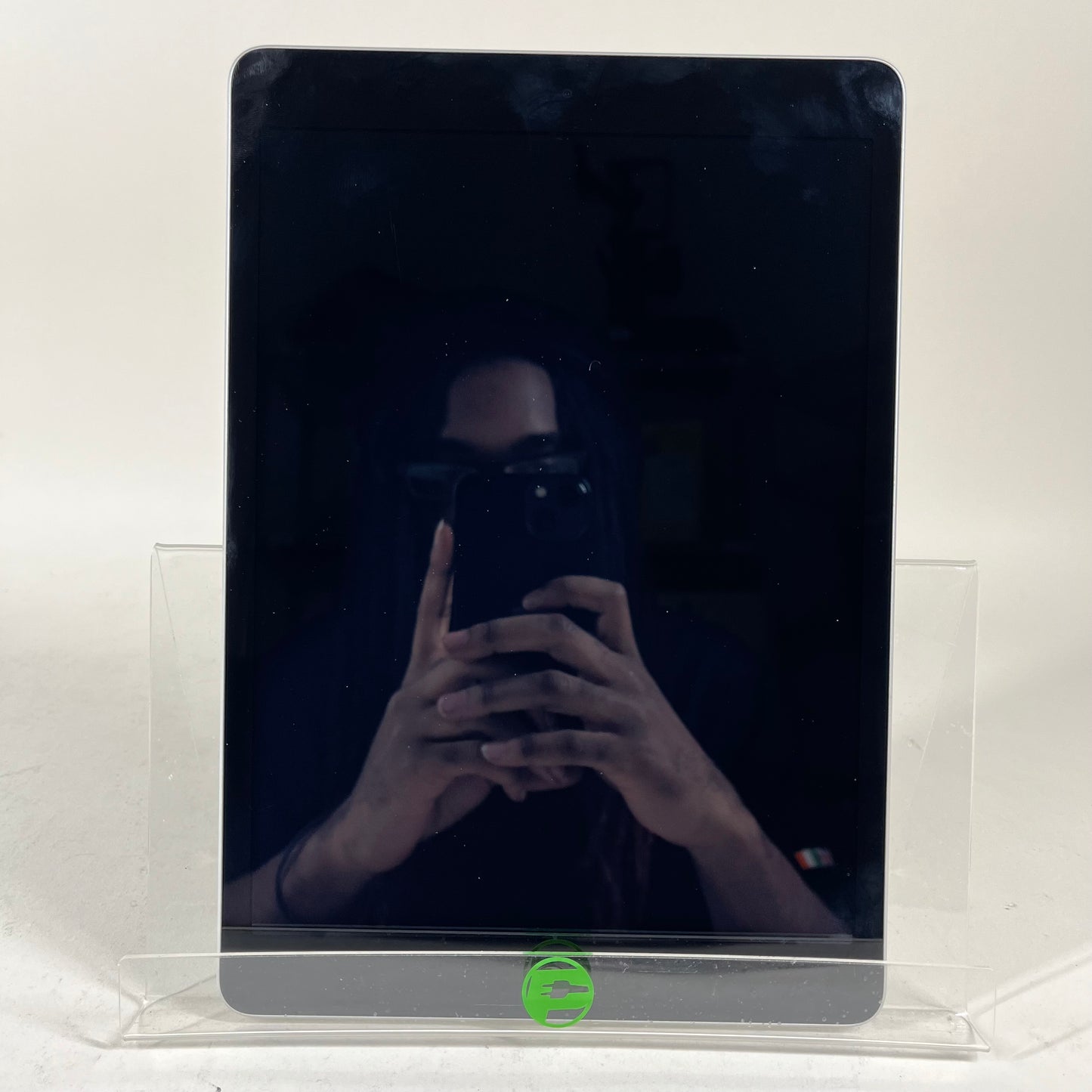 WiFi Only Apple iPad 9th Gen 64GB Silver MK2L3LL/A