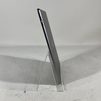 WiFi Only Apple iPad 6th Gen 32GB 17.7.10 Space Gray MR7F2LL/A