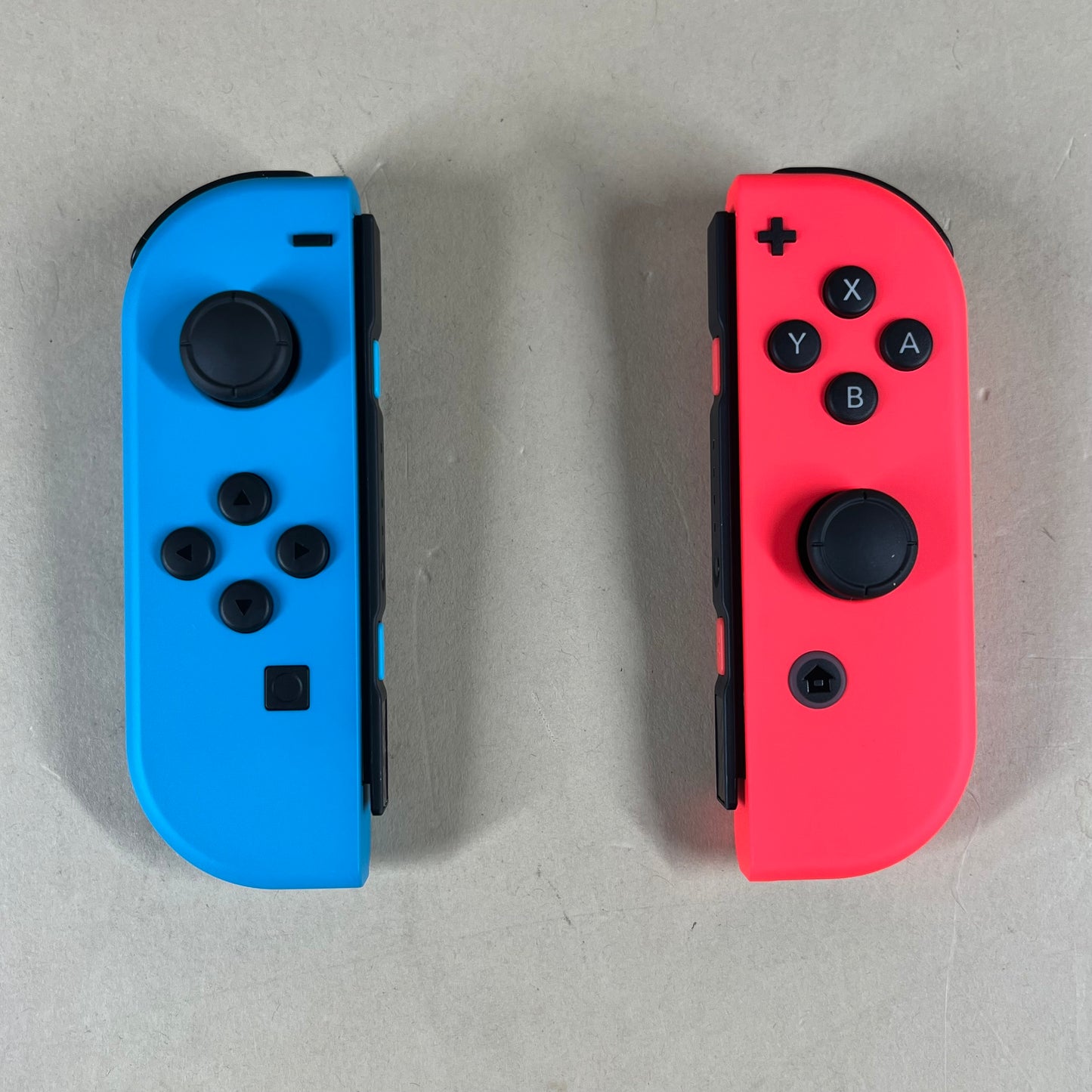 New Nintendo Switch v2 Video Game Console HAC-001(-01) Red/Blue