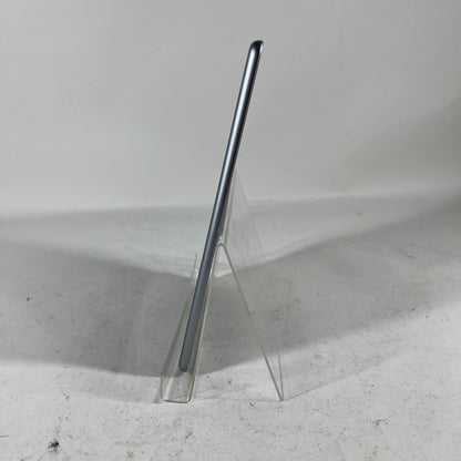 WiFi Only Apple iPad 6th Gen 32GB 17.7.10 Space Gray MR7F2LL/A