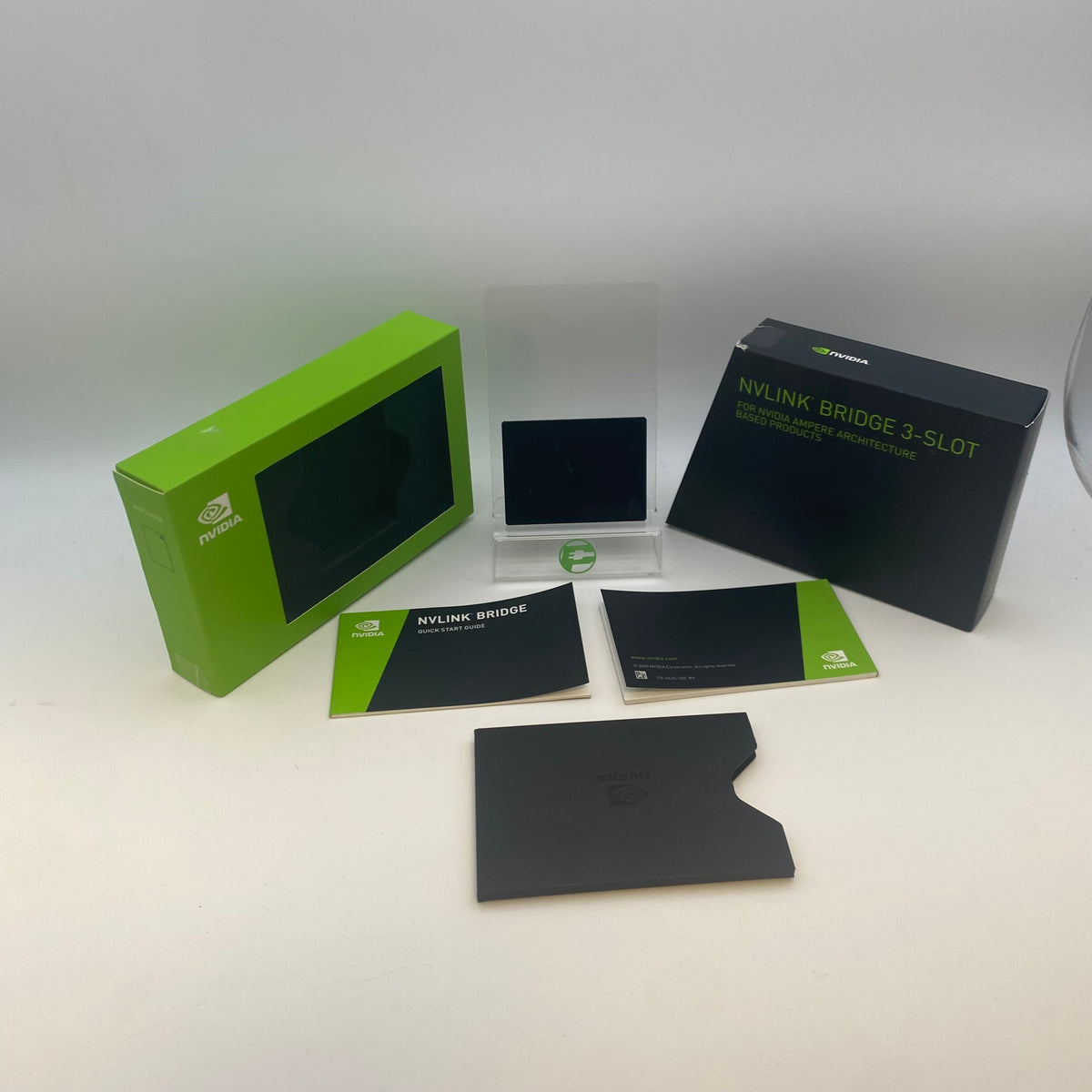 Nvidia NVlink Bridge 3-Slot NVLINK BRIDGE 3-SLOT P3669