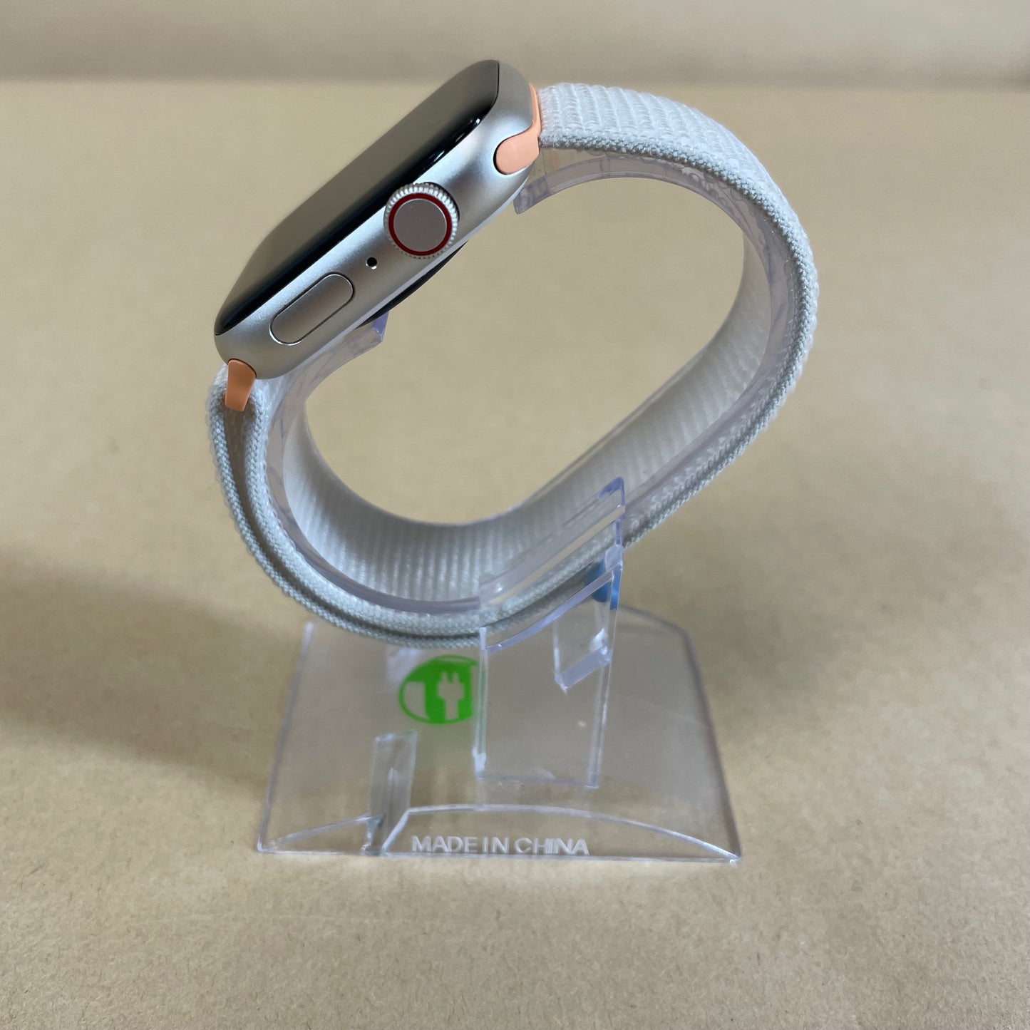 Unlocked Apple Watch SE 2nd Gen 44MM Starlight Aluminum Starlight Sport Band 