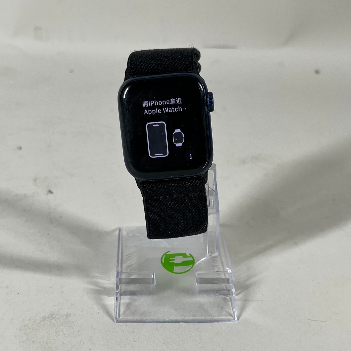 GPS Only Apple Watch Series 6 40MM Black Aluminum MG143LL/A