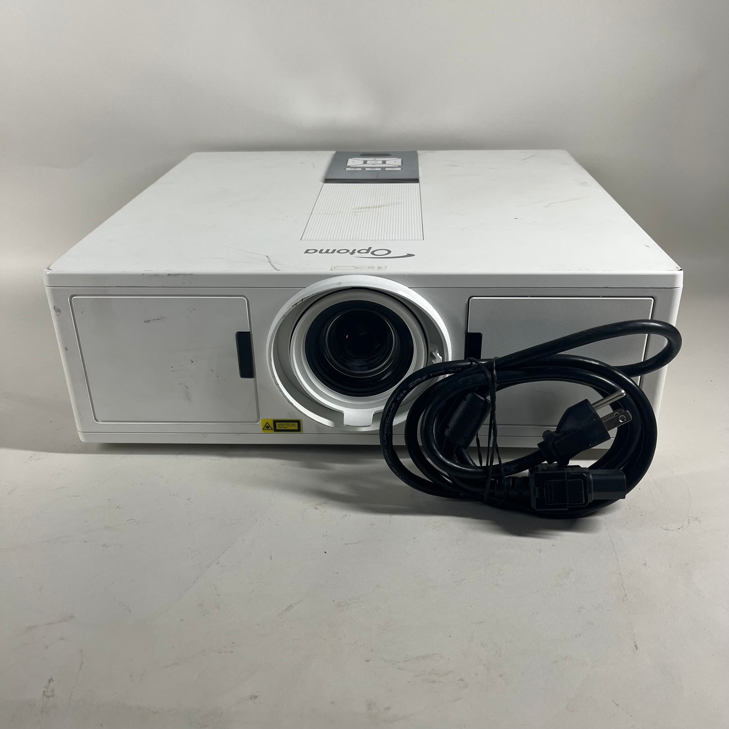 Optoma ZU610T 1920 x 1200 WUXGA 6,000 Lumens Laser Projector DAZULGZT