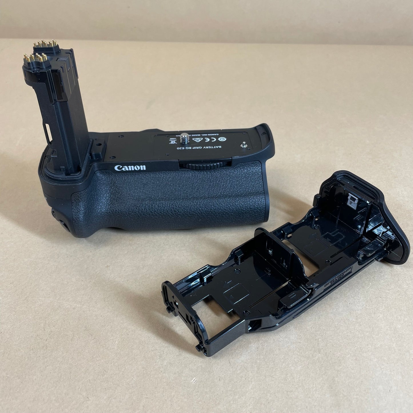 Canon Battery Grip For EOS 5D Mark IV BG-E20