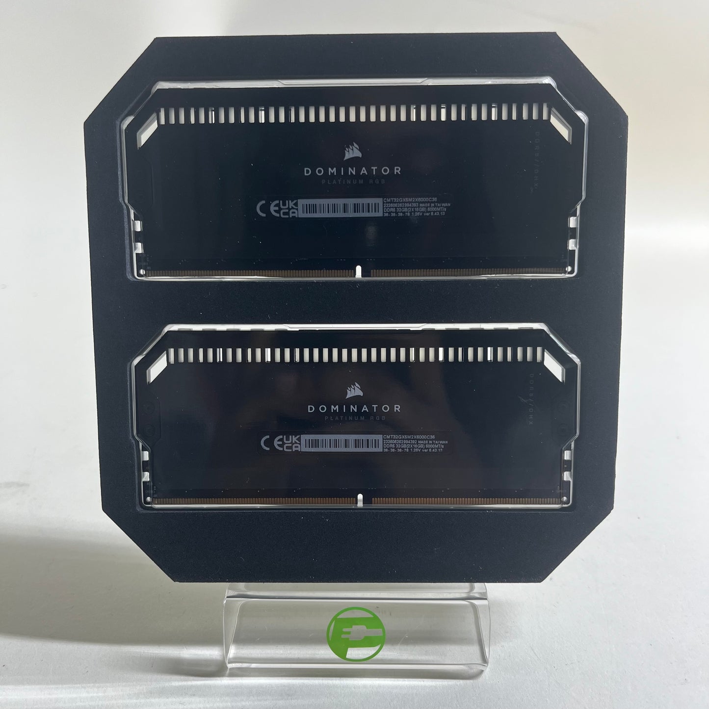 Corsair Dominator Platinum RGB 32GB (2x16GB) RAM DDR5 6000MT/s 