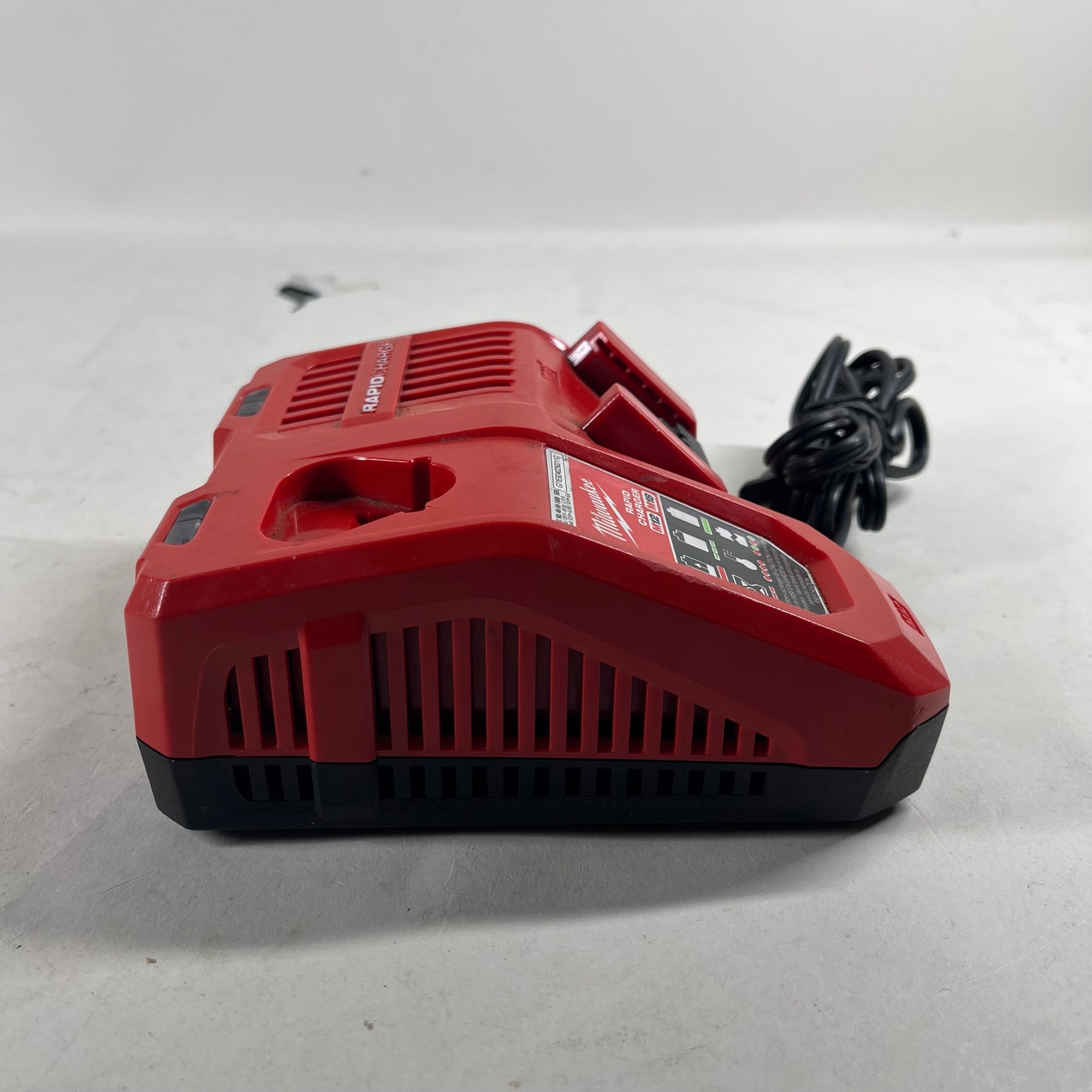 Milwaukee 48-59-1808 M12, M18 120V Battery Charger