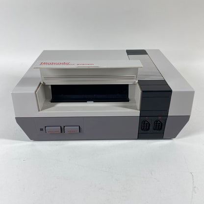 Nintendo Entertainment System NES Video Game Console NES-001 Gray