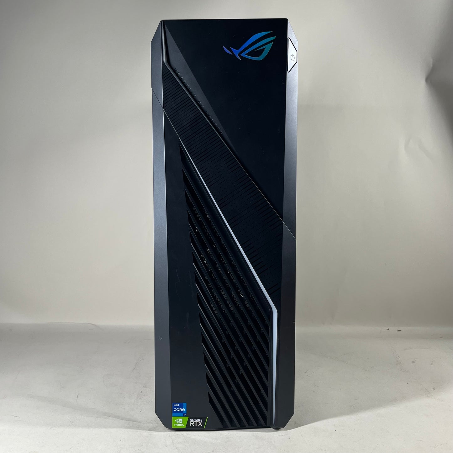 Asus ROG STRIX G16CHR i7-1400F 2.10GHz 32GB RAM ASUS GeForce RTX 4060 Ti