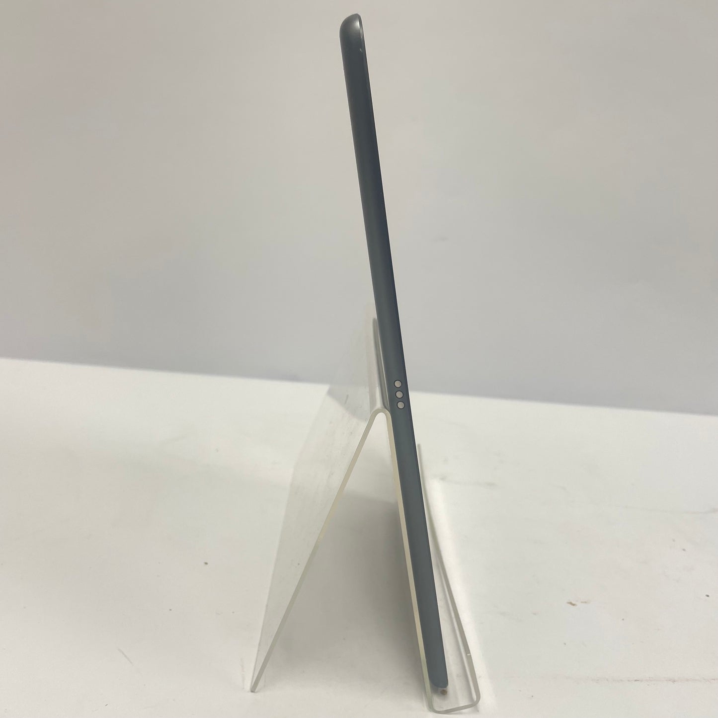 WiFi Only Apple iPad 9th Gen 64GB Space Gray MK2K3LL/A