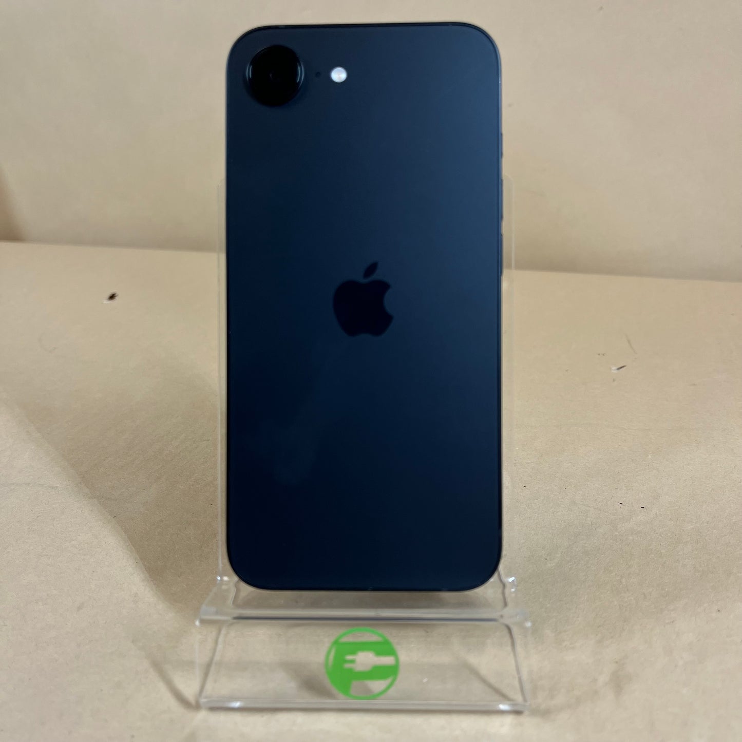 T-Mobile Apple iPhone 16e 128GB Black MD0D4LL/A 0 Cycle Count