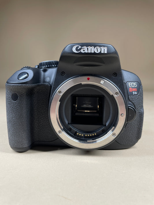 Canon EOS Rebel T4i 18.0MP Digital SLR DSLR Camera