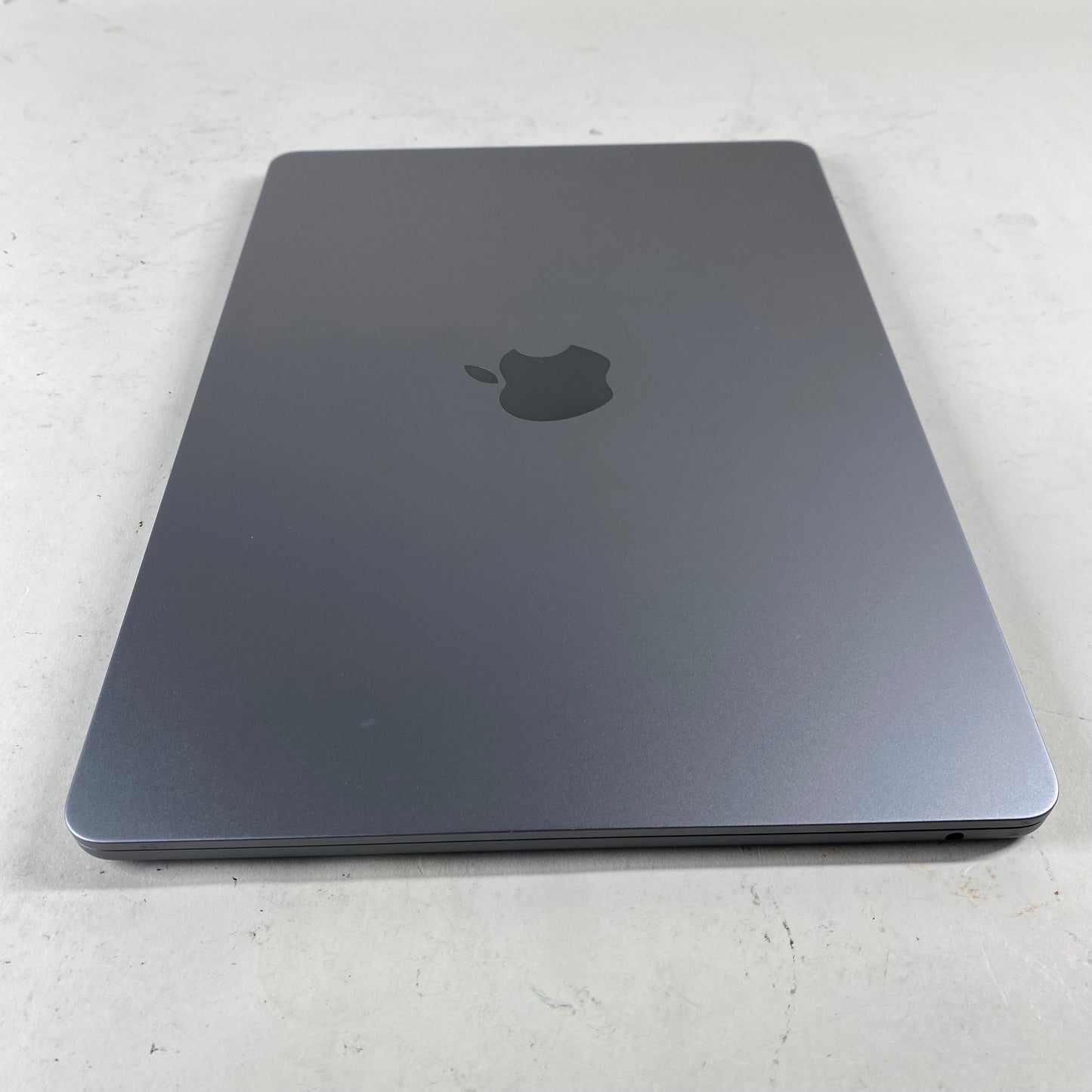 2022 Apple MacBook Air 13.6" M2 8C GPU 3.5GHz 16GB RAM 256GB SSD A2681