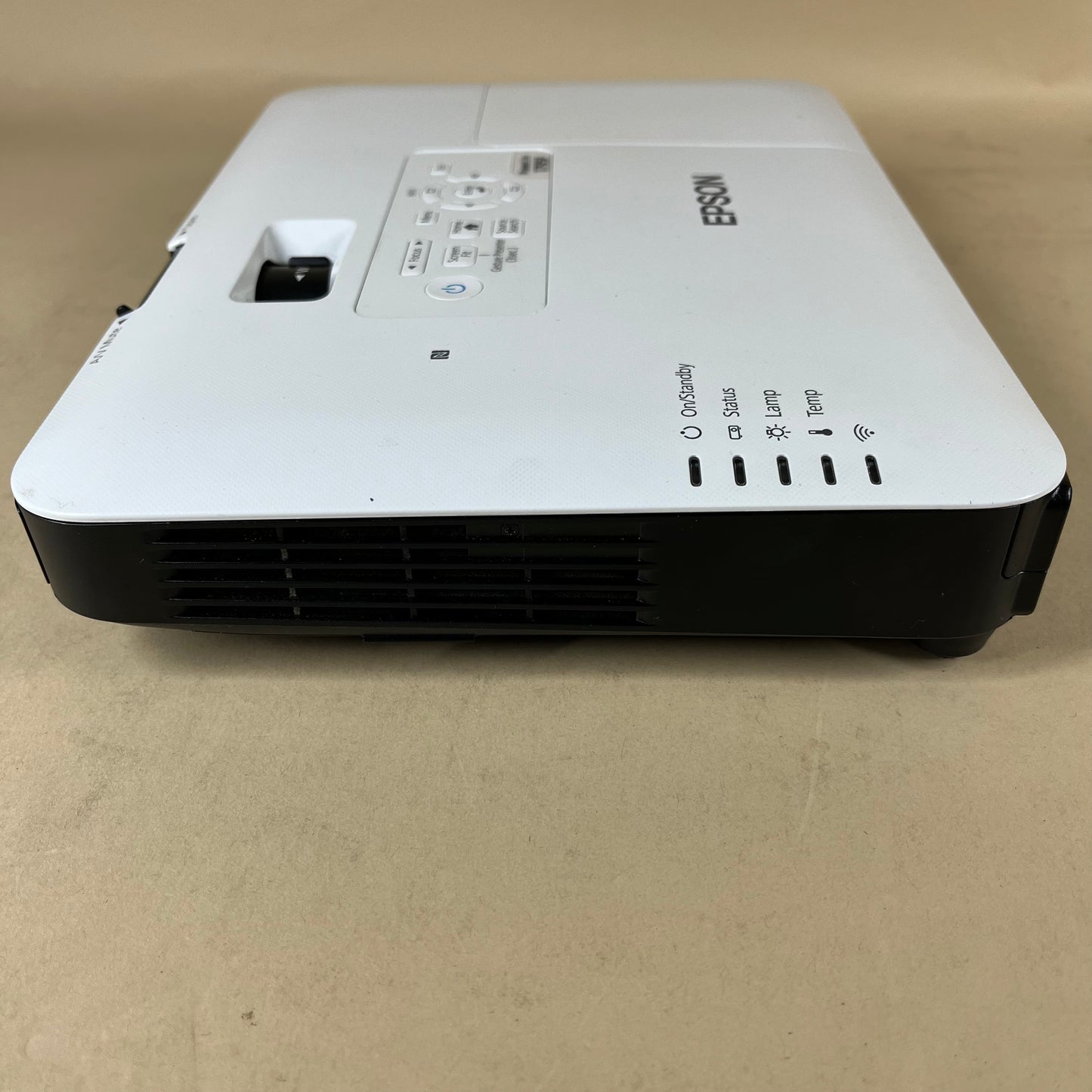 Epson PowerLite Full HD 1080P 3,200 Lumens Portable Projector H796A