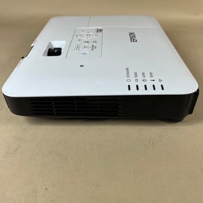 Epson PowerLite Full HD 1080P 3,200 Lumens Portable Projector H796A