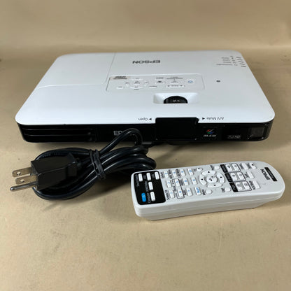 Epson PowerLite Full HD 1080P 3,200 Lumens Portable Projector H796A