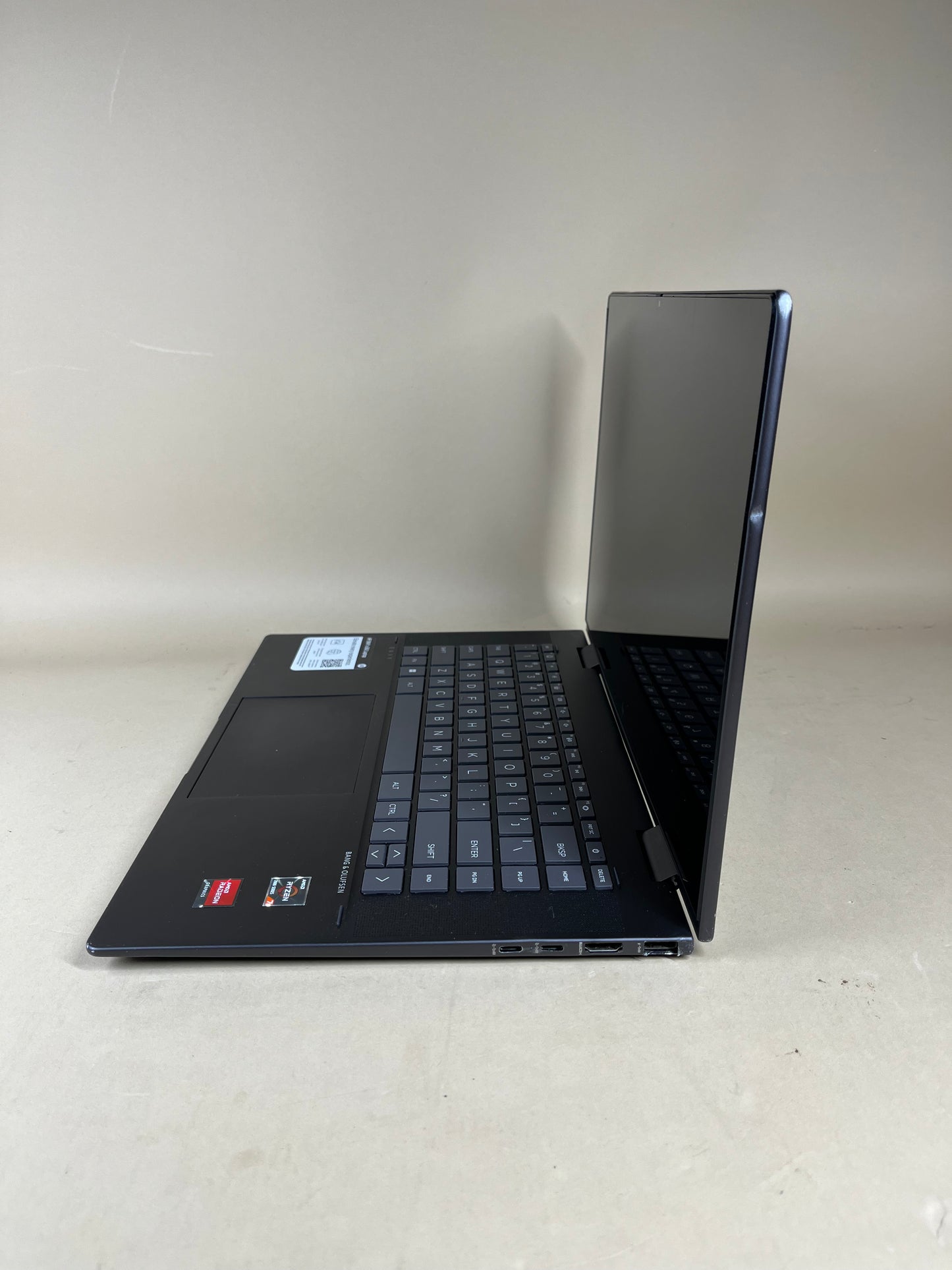 HP Envy x360 15-FH0023DX 15.6" Ryzen 7 7730U 2.0GHz 16GB RAM 512GB SSD AMD Radeon Graphics